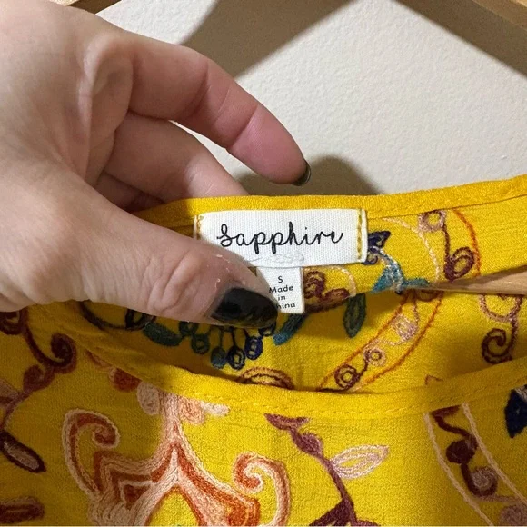 Sapphire Small Yellow Floral Paisley Embroidered Yellow Top - Picture 3 of 6
